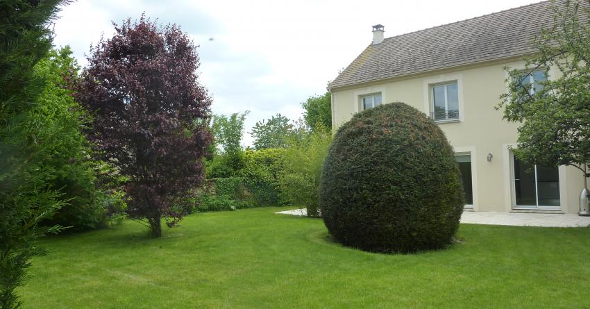 Jardin arrière Maison à louer Neauphle le Château